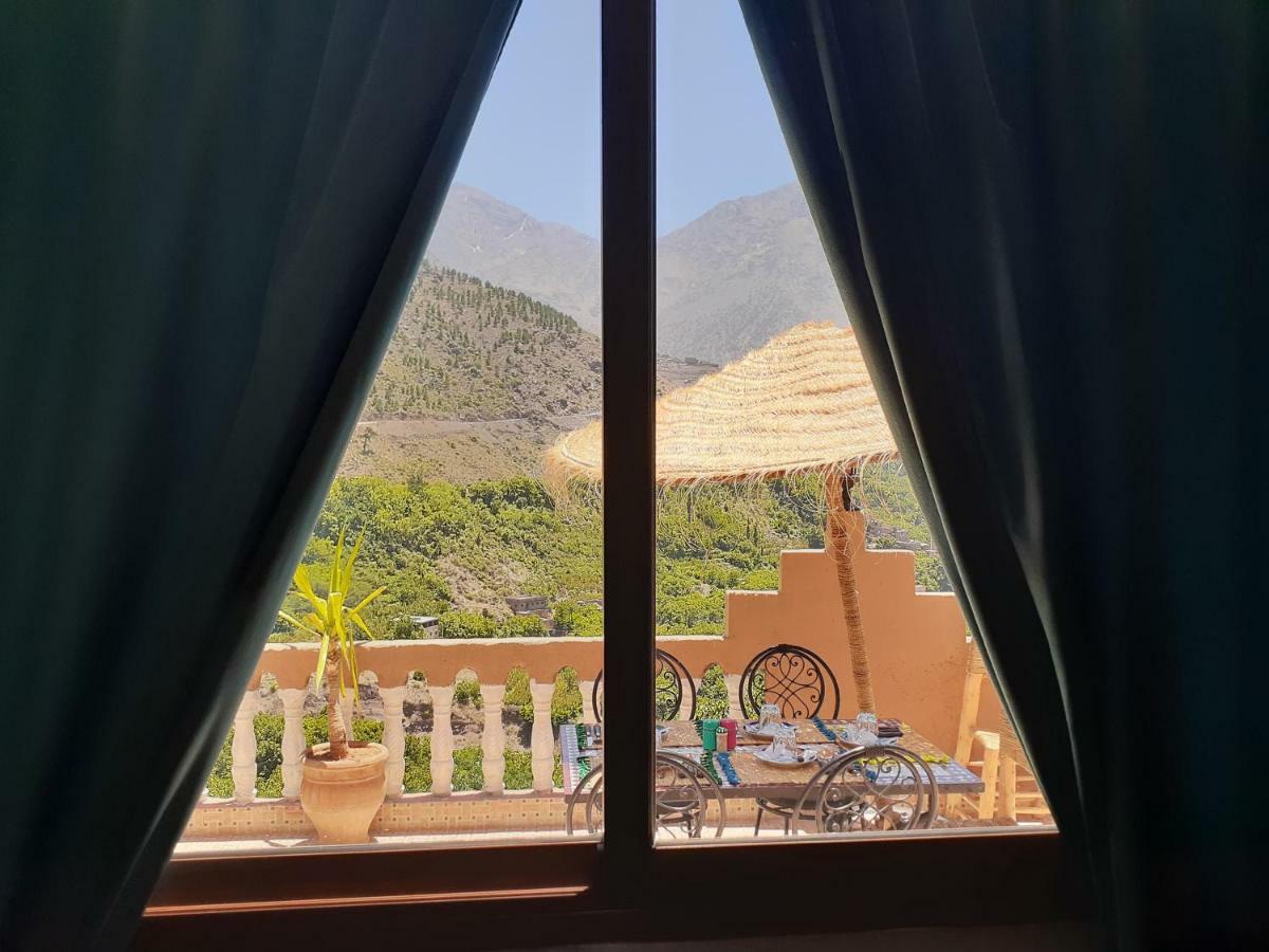 Апартаменты Kasbah Chez Les Berberes Имлиль Экстерьер фото